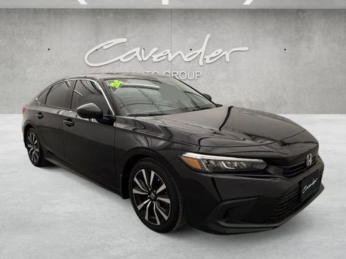 Used 2024 Honda Civic EX image 2