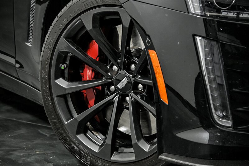Used 2019 Cadillac CTS V w/ Carbon Fiber Package RWD image 3