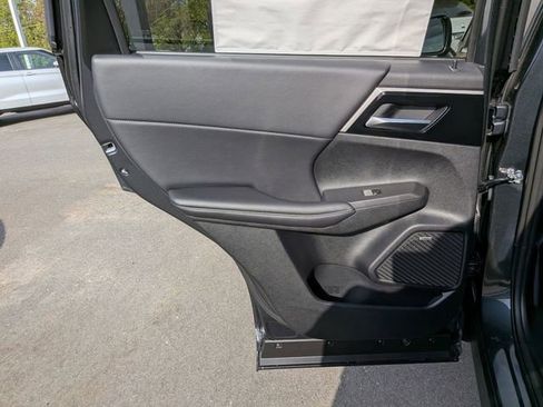 New 2026 Mitsubishi Outlander SE FWD image 24