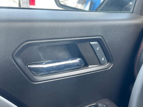 Certified 2024 Chevrolet Colorado Z71 w/ LPO, Dark Essentials Package image 22