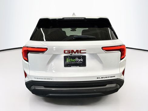 Used 2025 GMC Terrain Elevation FWD image 7