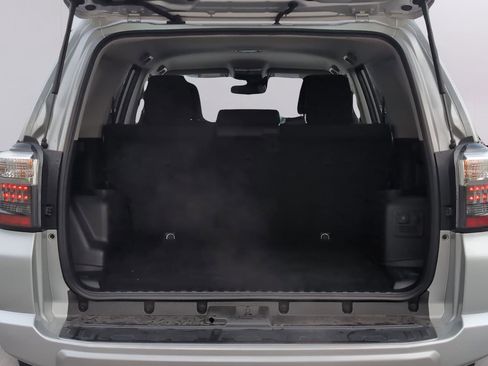 Used 2024 Toyota 4Runner TRD Off-Road image 6