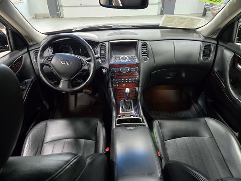 Used 2017 INFINITI QX50 AWD w/ Deluxe Touring Package image 10