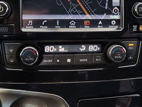 Used 2017 Nissan Maxima 3.5 SV image 32