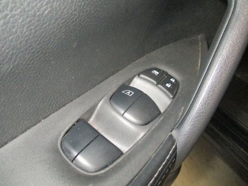 Used 2020 Nissan Rogue Sport SV w/ Technology Package image 13