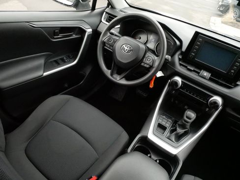 Used 2019 Toyota RAV4 LE w/ All Weather Liner Package image 9