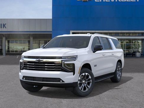 New 2026 Chevrolet Suburban LT w/ Comfort Package RWD image 6
