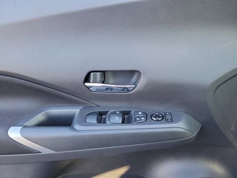 Certified 2023 Nissan Kicks SV image 17