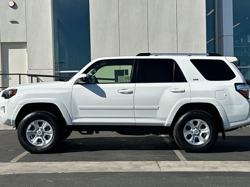 Used 2020 Toyota 4Runner SR5 image 6