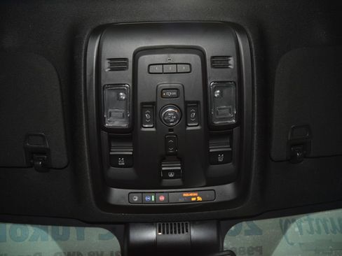 Used 2024 GMC Yukon XL Denali AWD/4WD image 53