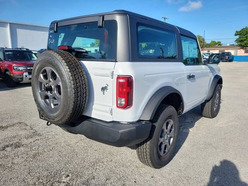 New 2026 Ford Bronco 2-Door AWD/4WD image 2
