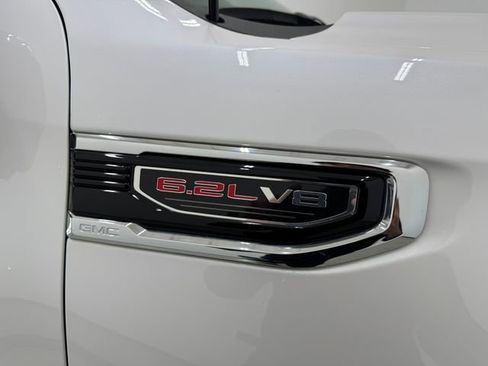 Used 2025 GMC Sierra 1500 Denali w/ Denali Reserve Package AWD/4WD image 37