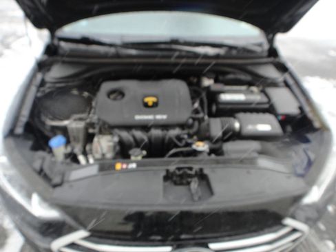 Used 2018 Hyundai Elantra SEL image 14