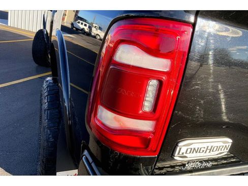 Used 2022 RAM 2500 Limited image 30