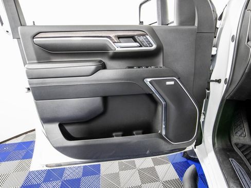 Used 2024 Chevrolet Silverado 2500 LTZ w/ LTZ Plus Package image 12