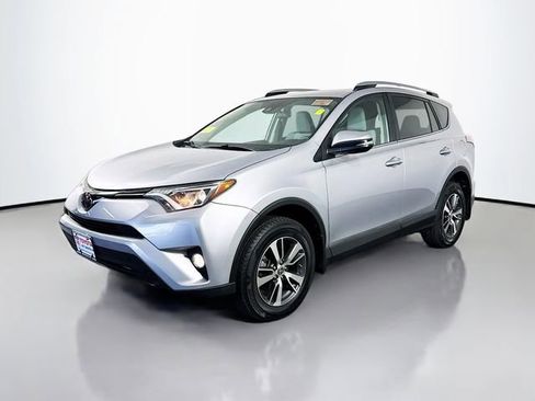 Used 2017 Toyota RAV4 XLE w/ Plus Special Value Package AWD/4WD image 2