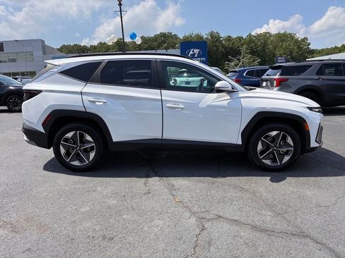 Used 2025 Hyundai Tucson SEL AWD/4WD image 8