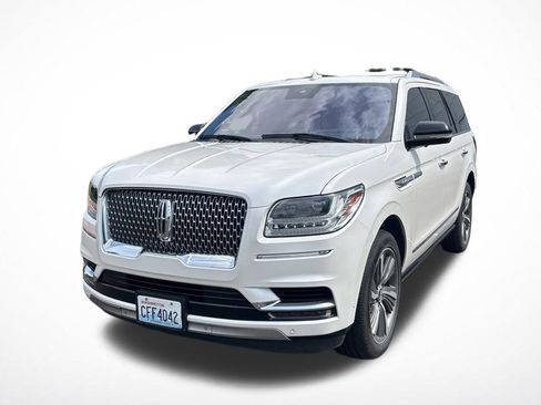 Used 2019 Lincoln Navigator Reserve w/ Cargo Package AWD/4WD image 6