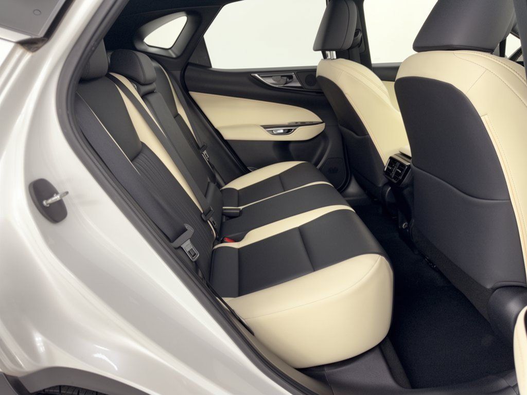Certified 2024 Lexus NX 250 FWD image 30