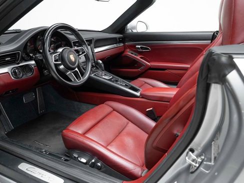 Used 2019 Porsche 911 Carrera image 12