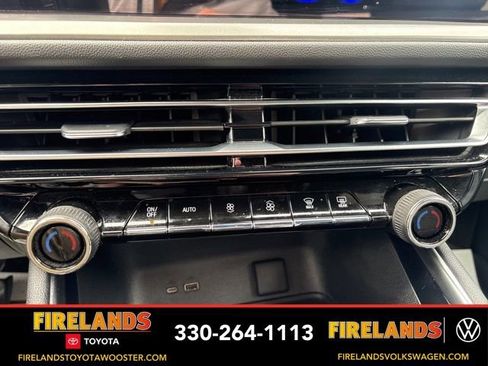 Used 2024 Chevrolet Traverse LS w/ Midnight/Sport Edition image 20