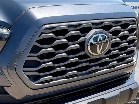 Used 2023 Toyota Tacoma TRD Off-Road AWD/4WD image 31
