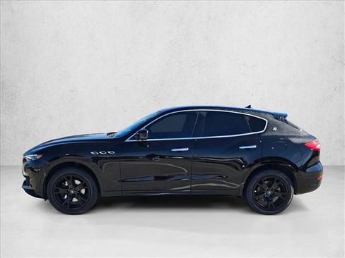 Used 2019 Maserati Levante image 9