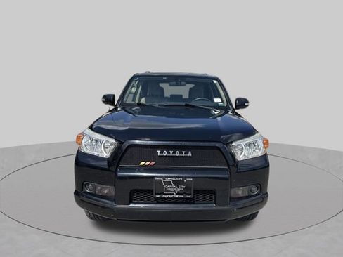 Used 2013 Toyota 4Runner SR5 w/ Convenience Pkg AWD/4WD image 2