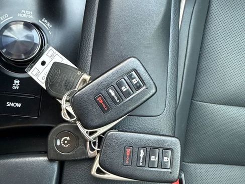 Used 2014 Lexus IS 250 AWD image 29