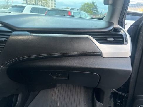 Used 2019 GMC Yukon SLT w/ Premium Edition image 21