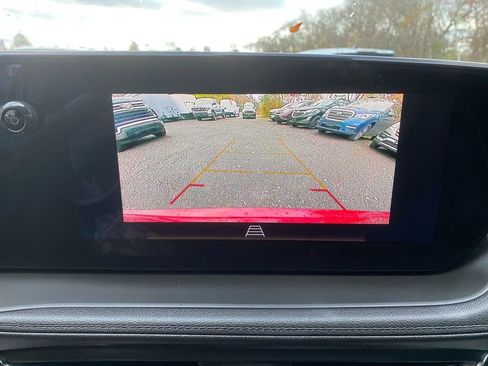 Used 2024 Buick Encore GX Avenir w/ Avenir Convenience Package image 21