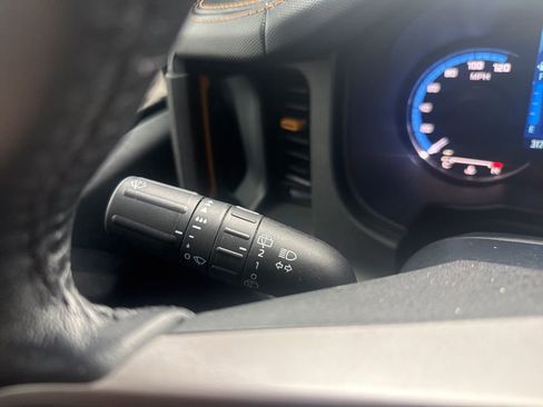 Used 2024 Ford Bronco Badlands image 19