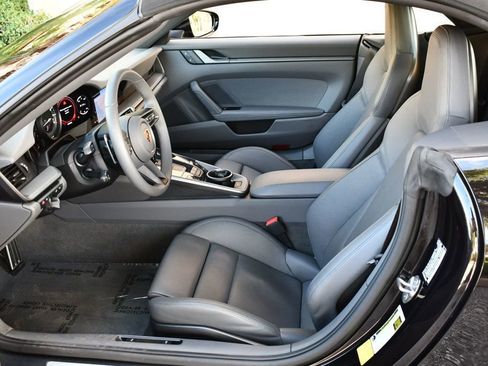 Used 2022 Porsche 911 Carrera 4S image 49
