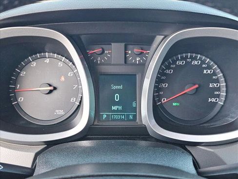 Used 2011 Chevrolet Equinox LT image 11