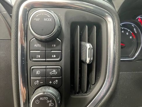 Used 2021 Chevrolet Silverado 1500 RST w/ Z71 Off-Road Package AWD/4WD image 17