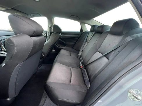 Used 2018 Honda Accord LX image 13
