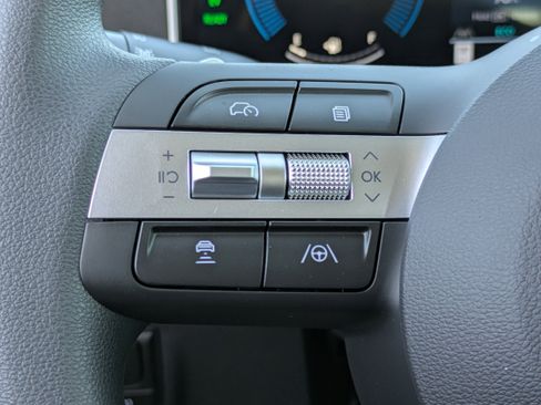 New 2026 Hyundai Tucson Blue SE image 22