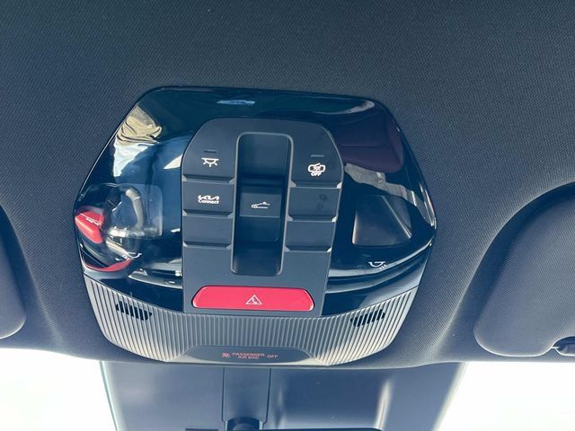 Used 2025 Kia K4 EX w/ GT-Line Premium Package FWD image 39