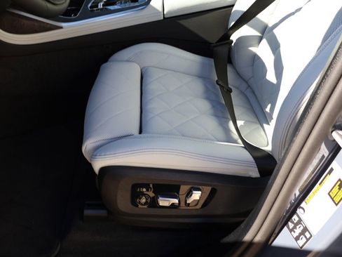 New 2026 BMW X7 xDrive40i image 48