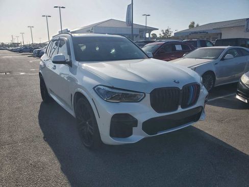 Used 2022 BMW X5 sDrive40i w/ M Sport Package image 1