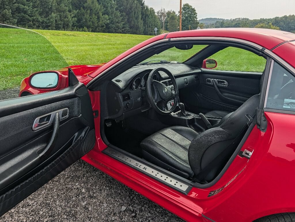 Used 2002 Mercedes-Benz SLK 230 image 18