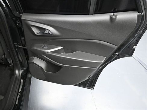 Used 2024 Chevrolet Trax RS w/ Driver Confidence Package image 26