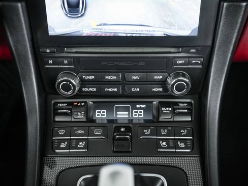 Used 2018 Porsche 911 Targa 4 GTS image 29