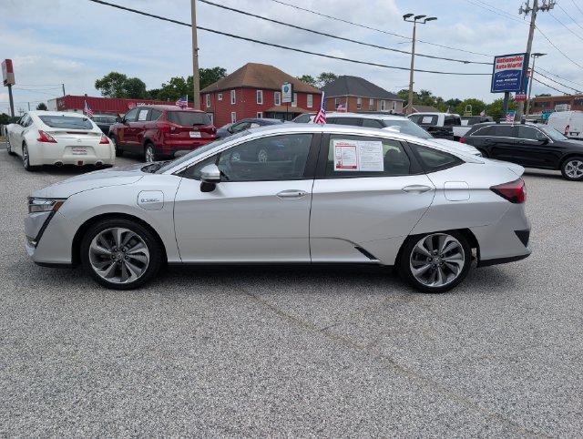 Used 2018 Honda Clarity Touring image 2