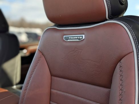 Used 2025 GMC Sierra 1500 Denali Ultimate image 39