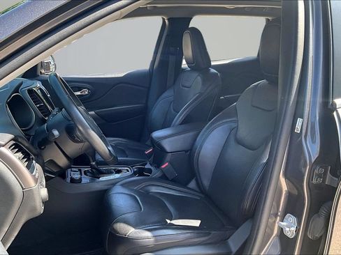 Used 2019 Jeep Cherokee Limited w/ Luxury Group AWD/4WD image 21