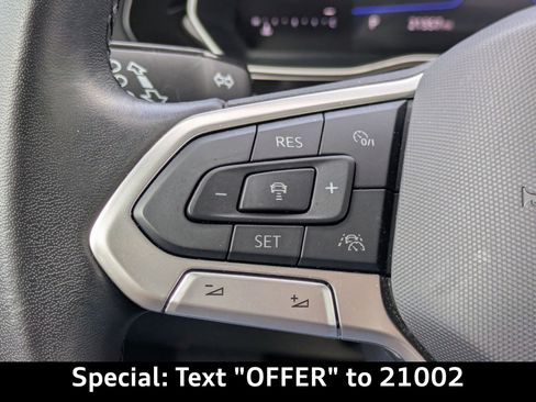 Used 2024 Volkswagen Jetta SE image 25