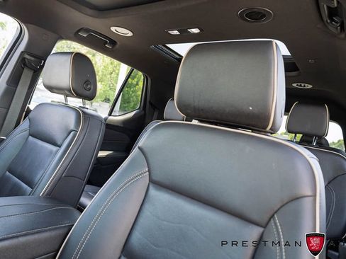 Used 2023 Chevrolet Traverse Premier w/ Redline Edition FWD image 27