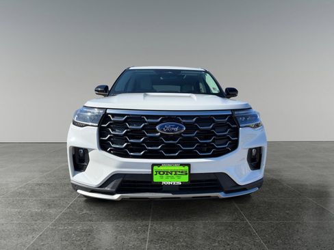 Used 2025 Ford Explorer Platinum w/ LUX Leather Package AWD/4WD image 11