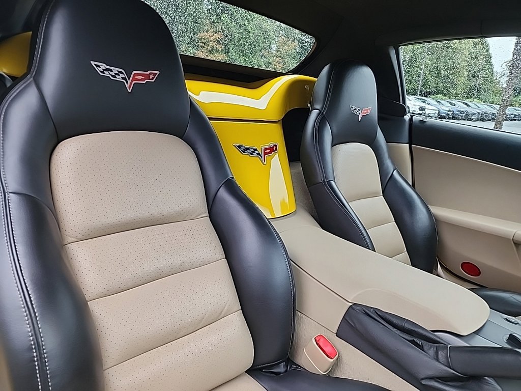 Used 2007 Chevrolet Corvette Convertible w/ Preferred Equipment Group RWD image 17